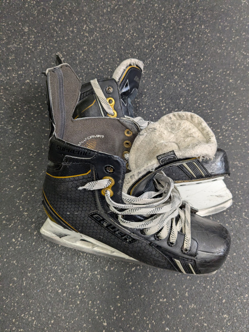 Vist Large View of Product Image Which is Used CCM CLASSIC PRO+ Senior Hockey Skate Senior 8