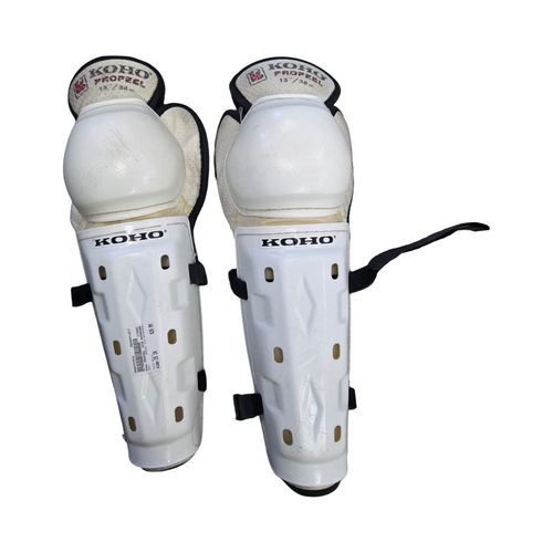 Vist Large View of Product Image Which is Used Koho PROFEEL 15IN SHINGUARDS Senior Shin Guards White 15"