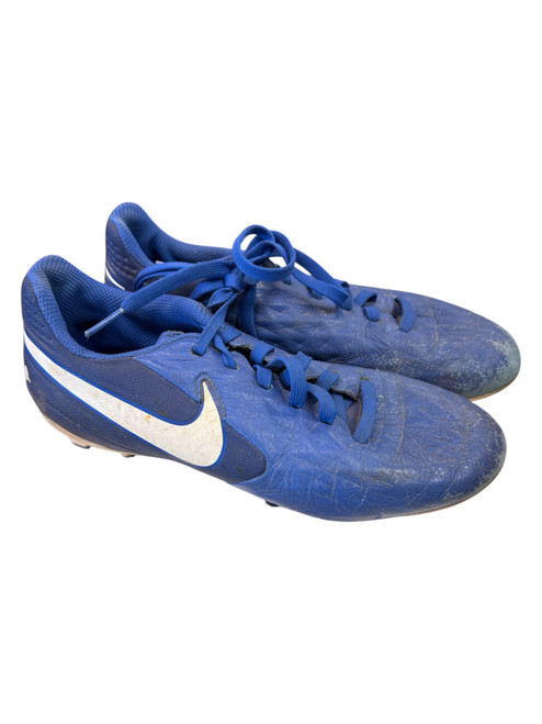 Vist Large View of Product Image Which is Soccer cleats