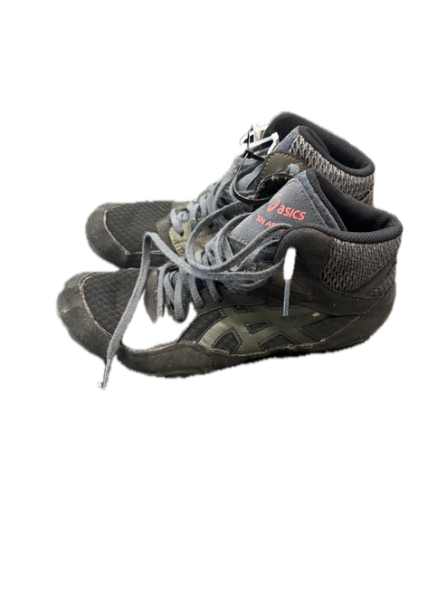 Vist Large View of Product Image Which is Used Asics Wrestling Shoes Black Youth 07.0
