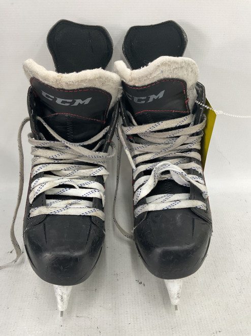 Vist Large View of Product Image Which is Used CCM FT350 JETSPEED Junior Hockey Skate Junior 02