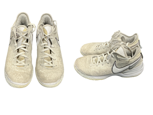 Vist Large View of Product Image Which is Used Nike Basketball Shoes M White Senior 13