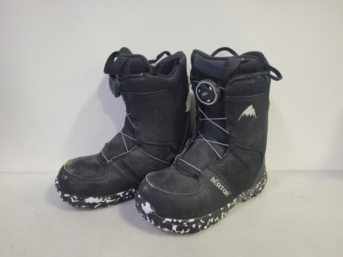 Vist Large View of Product Image Which is Used Burton GROM BOA Boys Snowboard Boots Black Junior 02