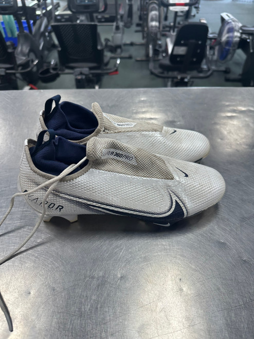 Vist Large View of Product Image Which is Used Nike Adult FB Cleats White Senior 8