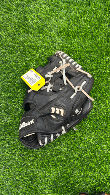 Vist Large View of Product Image Which is Used Wilson A450 BB/SB Glove RH Throw Black 10 3/4"