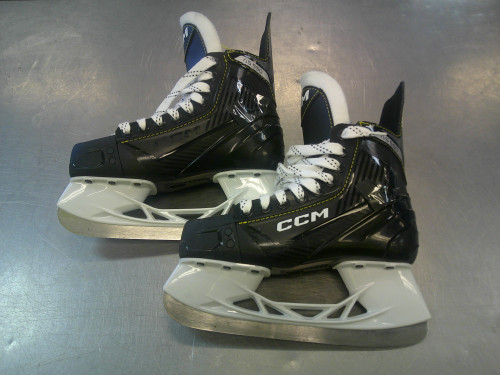 Vist Large View of Product Image Which is Used CCM TACKS AS 550 Junior Hockey Skate Junior 03