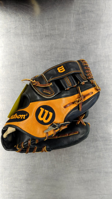 Vist Large View of Product Image Which is Used Wilson A2K GLOVE BB/SB Glove RH Throw Black 11 1/2"