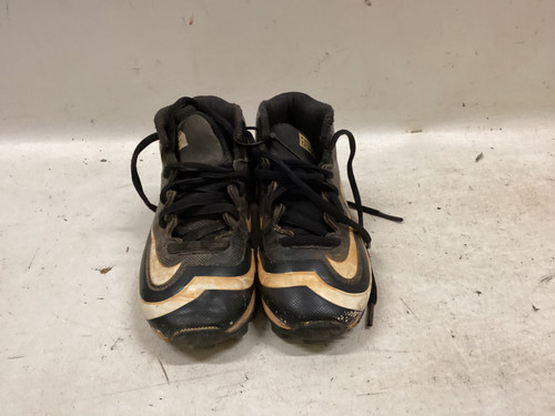 Vist Large View of Product Image Which is Used Nike HUARACHE BB CLEATS BB/SB Cleats Black And White Youth 11.0