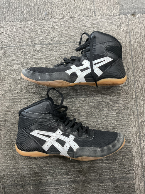 Vist Large View of Product Image Which is Used Asics MATFLEX Wrestling Shoes Black Junior 05.5