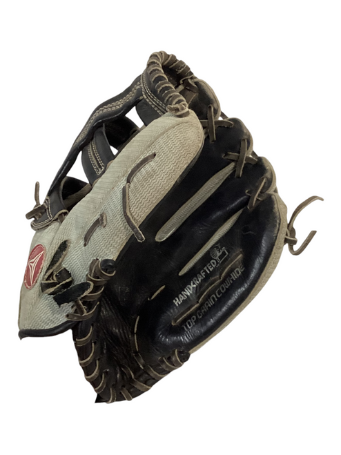Vist Large View of Product Image Which is Used Regent 03535 BB/SB Glove RH Throw Black 15"