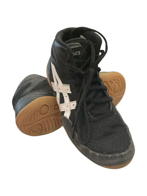 Vist Large View of Product Image Which is Used Asics Wrestling Shoes Black Junior 02
