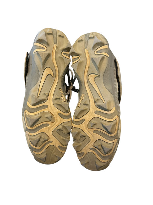 Vist Large View of Product Image Which is Used Nike 27 BB/SB Cleats Grey Senior 5.5