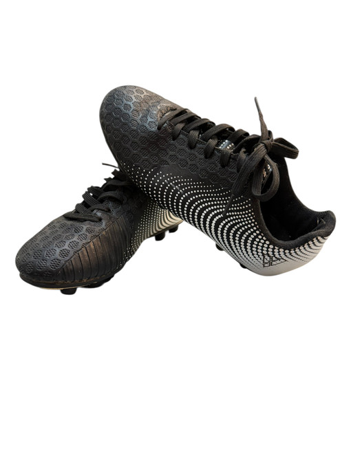 Vist Large View of Product Image Which is Used Vizari Soccer Cleats Black Junior 01