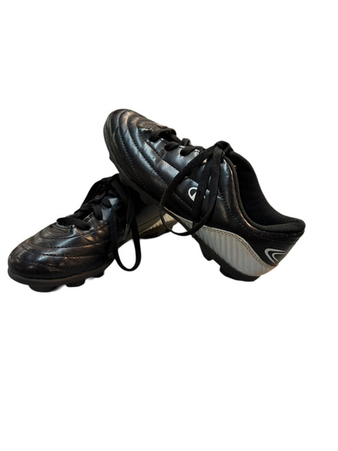 Vist Large View of Product Image Which is Used Champion Sports Soccer Cleats Black Junior 02