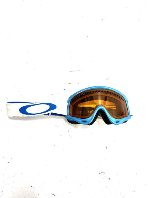 Vist Large View of Product Image Which is Used Oakley Snow Goggles Youth Royal Blue