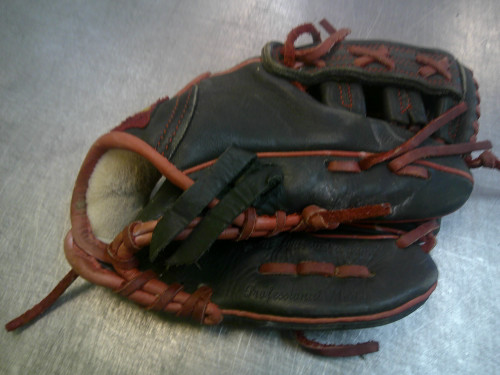 Vist Large View of Product Image Which is Used SHOELESS JOE BB/SB Glove RH Throw Black 11"