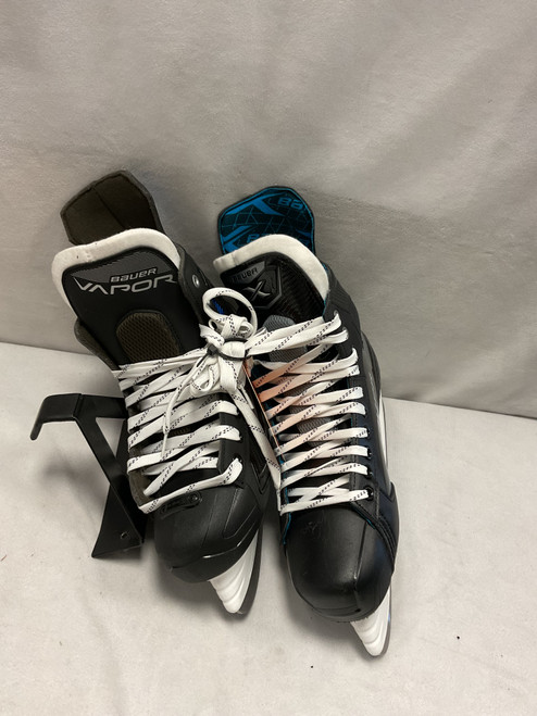 Vist Large View of Product Image Which is Used Bauer BAUER Z Senior Hockey Skate Senior 8