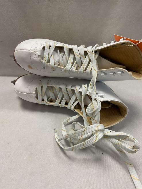 Vist Large View of Product Image Which is Used DSG Girls Figure Skate White Junior 04