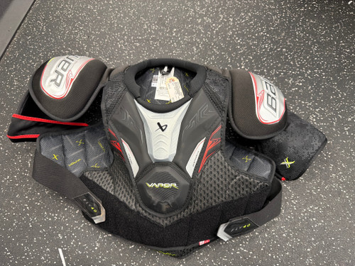 Vist Large View of Product Image Which is Used Bauer VAPOR FLY40 Senior Shoulder Pads LG