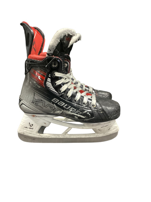 Vist Large View of Product Image Which is Used Bauer X5 PRO Junior Hockey Skate Junior 02