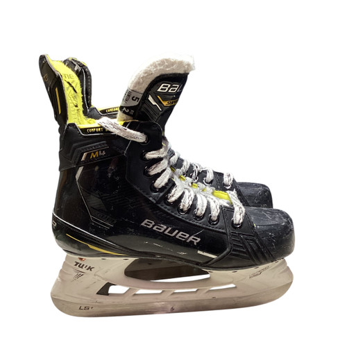 Vist Large View of Product Image Which is Used Bauer M4 Intermediate Hockey Skate Intermediate 5.0