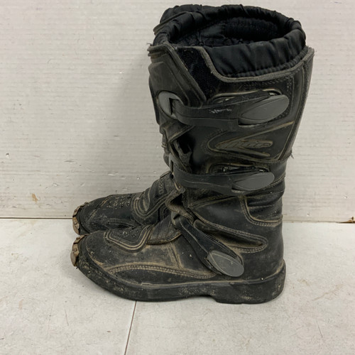 Vist Large View of Product Image Which is Used Thor YT-20 Junior Boots Black Junior 03