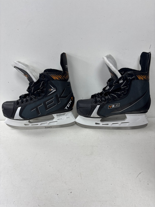 Vist Large View of Product Image Which is Used Powertek V3.0 Senior Hockey Skate Senior 10