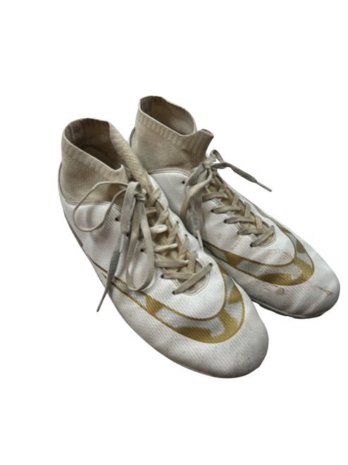 Vist Large View of Product Image Which is Used Soccer Turf Shoes White Senior 8