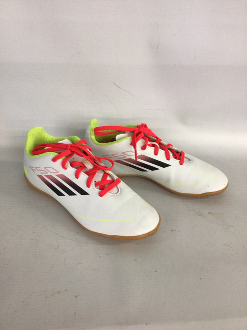 Vist Large View of Product Image Which is Used Adidas Soccer Indoor Shoes White Junior 04