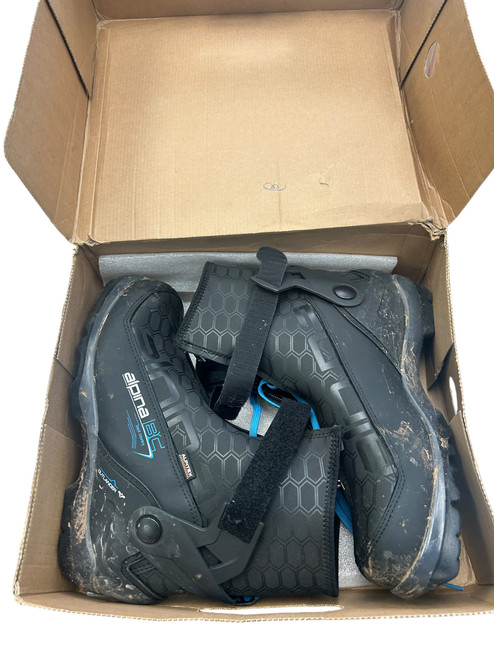 Vist Large View of Product Image Which is Used Alpina OUTLANDER BC Mens DH Ski Boot Black 265 MP - M08.5 - W09.5