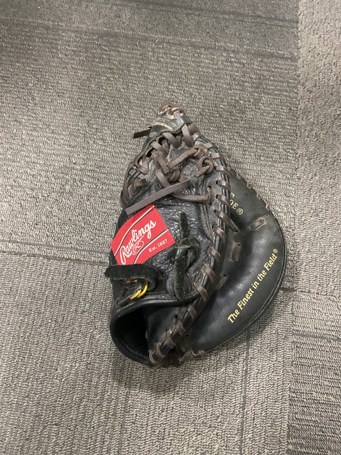 Vist Large View of Product Image Which is Used Rawlings HIGHLIGHT H315CMB BB/SB Catchers RH Throw Black 31 1/2"