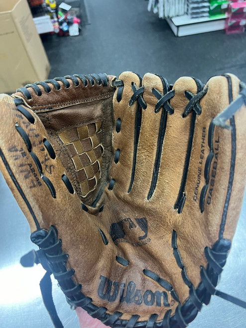 Vist Large View of Product Image Which is Used Wilson A2448 BB/SB Glove RH Throw Brown And Black 12"