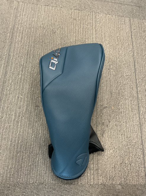 Vist Large View of Product Image Which is Used Taylormade QI4D DRIVER COVER Golf Accessory