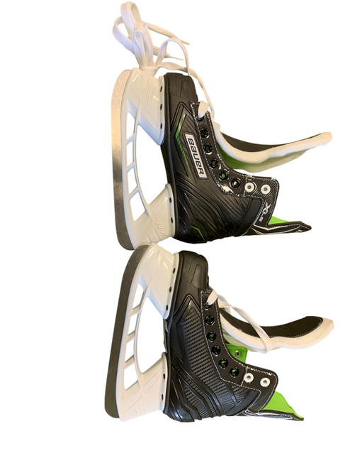 Vist Large View of Product Image Which is Used Bauer XLS Junior Hockey Skate Junior 01