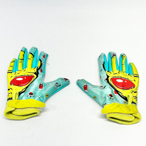 Vist Large View of Product Image Which is Used Battle Sports YOUTH FB Gloves Turquoise LG