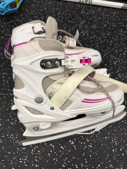 Vist Large View of Product Image Which is Used Lake Placid ADJUSTABLE 1-4 Womens Softboot Skate White Adjustable