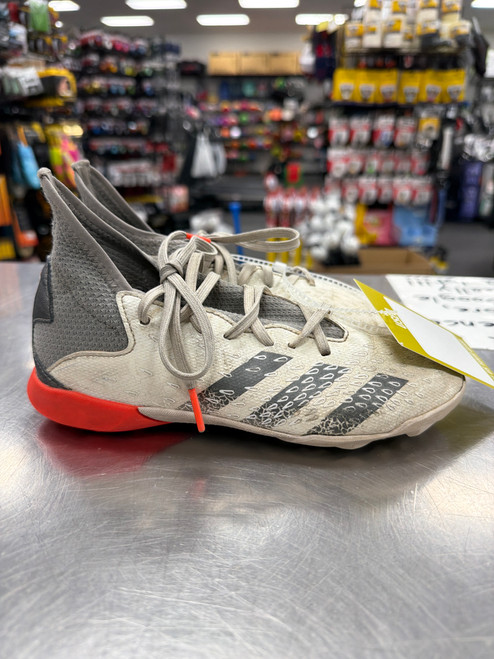 Vist Large View of Product Image Which is Used Adidas Soccer Turf Shoes None Junior 01.5