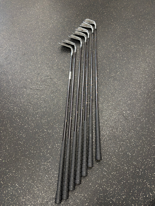 Vist Large View of Product Image Which is Used Spalding LEGACY Mens Iron Set RH 4I-PW