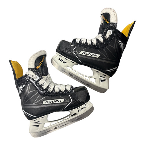 Vist Large View of Product Image Which is Used Bauer S160 Youth Hockey Skate Youth 08.0