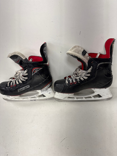 Vist Large View of Product Image Which is Used Bauer VAPOR X500 Senior Hockey Skate Senior 7.5