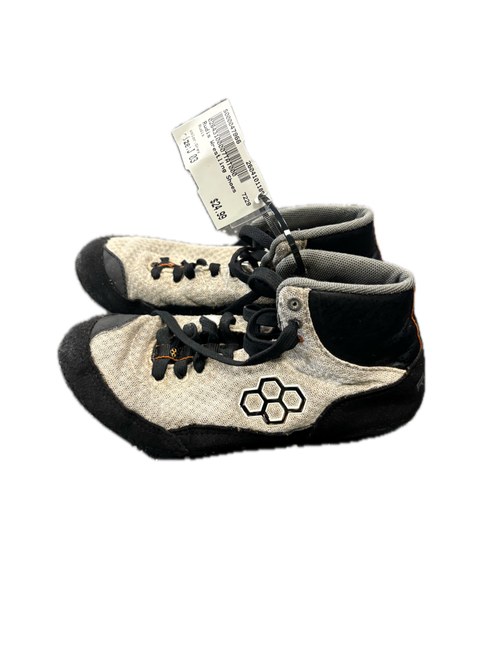Vist Large View of Product Image Which is Used Rudis Wrestling Shoes Grey Junior 03