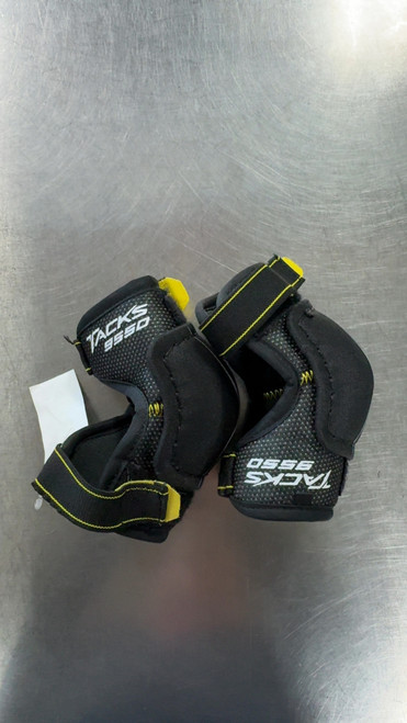 Vist Large View of Product Image Which is Used CCM TACCKS 9550 Youth Elbow Pads LG