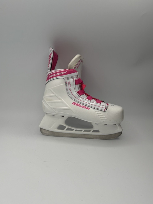 Vist Large View of Product Image Which is Used Bauer PRODIGY Junior Hockey Skate Junior 01