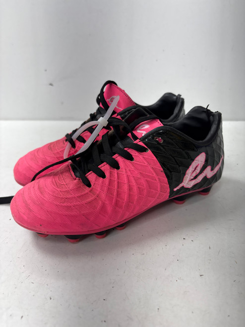 Vist Large View of Product Image Which is Used Eletto LAZZARO Soccer Cleats Pink Junior 04
