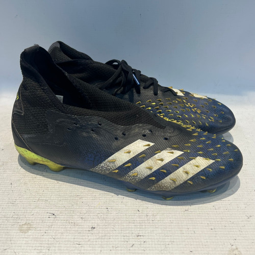 Vist Large View of Product Image Which is Used Adidas PREDATOR SOCCER SZ 9.5 Soccer Cleats Black Senior 9.5