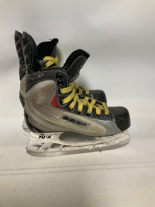 Vist Large View of Product Image Which is Used Bauer X40 Junior Hockey Skate Junior 02