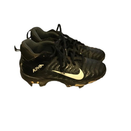 Vist Large View of Product Image Which is Used Nike Alpha Menace 5 Pro Football Cleats Black Junior 04.5