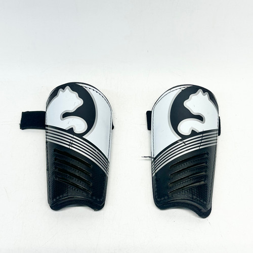 Vist Large View of Product Image Which is Used Puma Soccer Shin Guards Junior Black SM