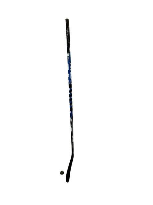 Vist Large View of Product Image Which is Used Easton S7 Senior 70 Flex/W02 One Piece Right Handed Hockey Stick