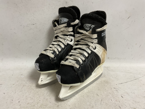 Vist Large View of Product Image Which is Used CCM BLACK STORM Junior Hockey Skate Junior 01